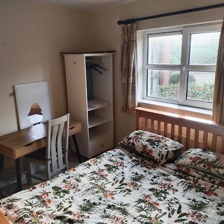 Crescent Apartments Homestay Cork Eksteriør bilde