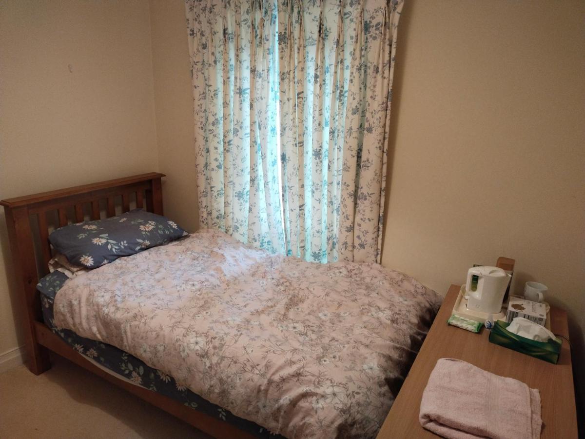 Crescent Apartments Homestay Cork Eksteriør bilde