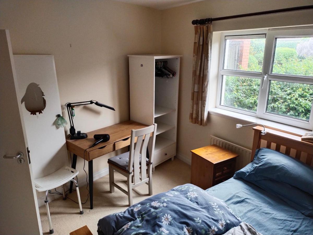 Crescent Apartments Homestay Cork Eksteriør bilde