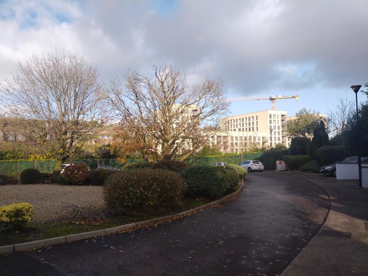 Crescent Apartments Homestay Cork Eksteriør bilde