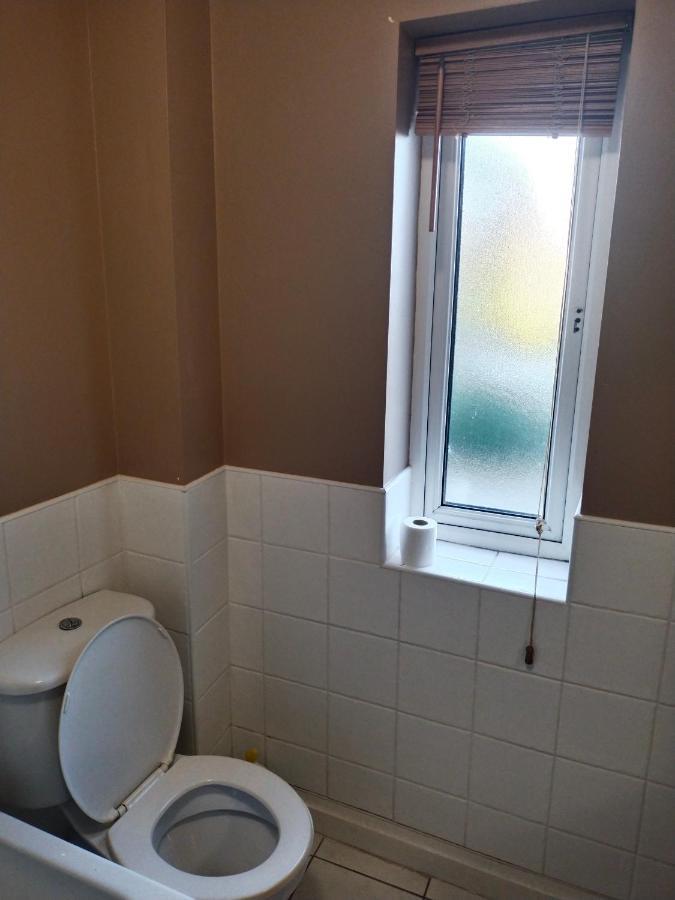 Crescent Apartments Homestay Cork Eksteriør bilde