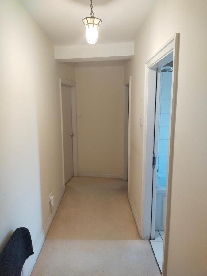 Crescent Apartments Homestay Cork Eksteriør bilde